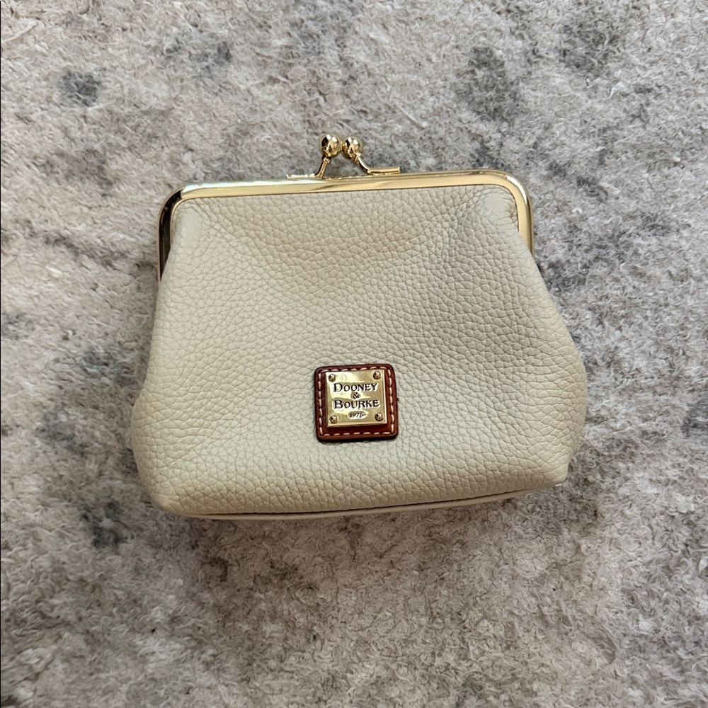 Dooney & Bourke Cream Wallet Pebbled Leather Gold Hardware